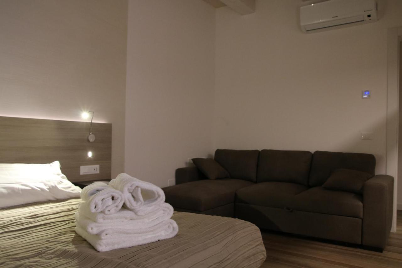 Casablanca Hotel تْشيفيتانوفا ماركي المظهر الخارجي الصورة