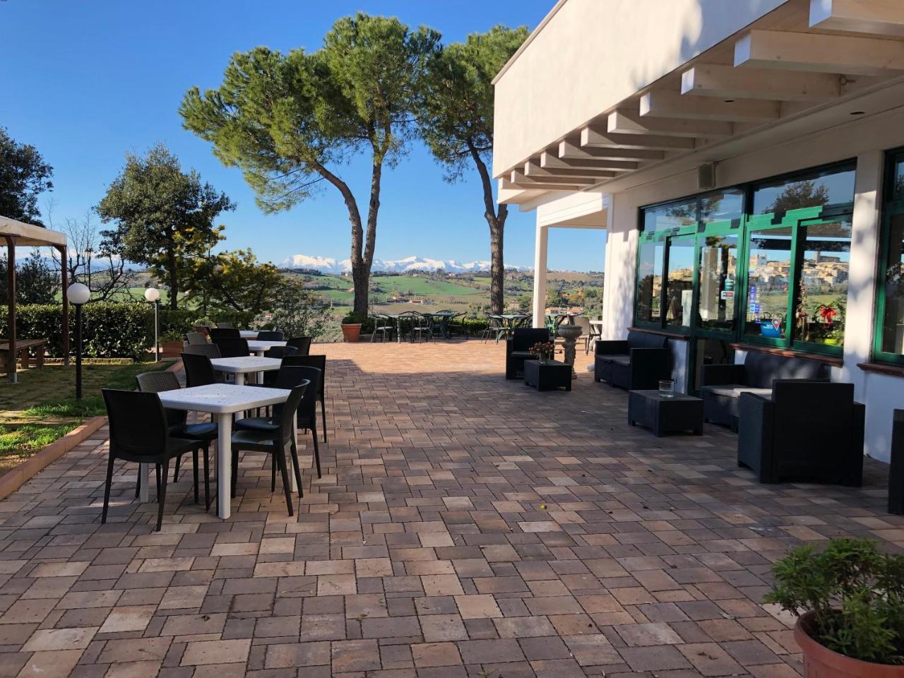 Casablanca Hotel تْشيفيتانوفا ماركي المظهر الخارجي الصورة